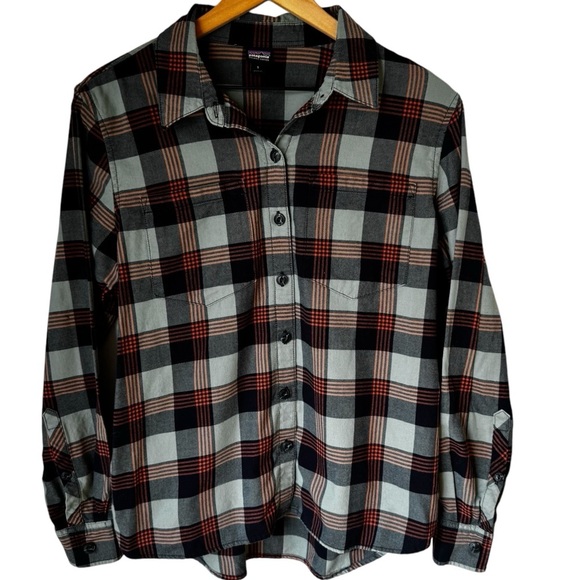 Patagonia Worn Wear Mid-weight Shadow Blue Women’s Button Up Plaid Top Size S - Picture 1 of 6
